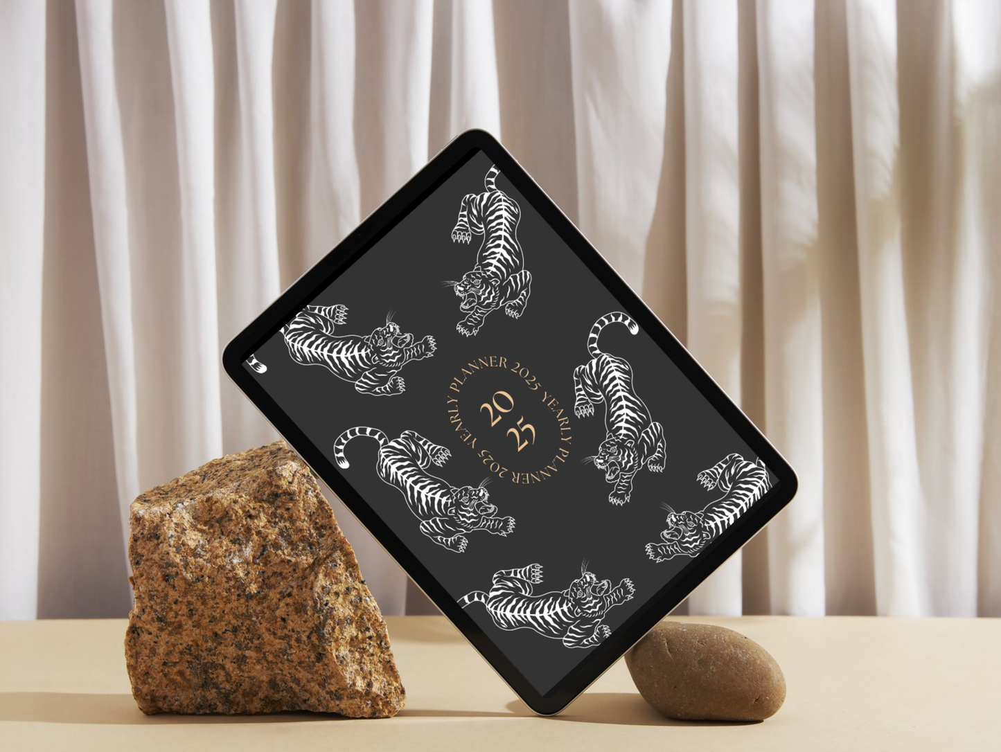 PLR 2025 Black Animal print